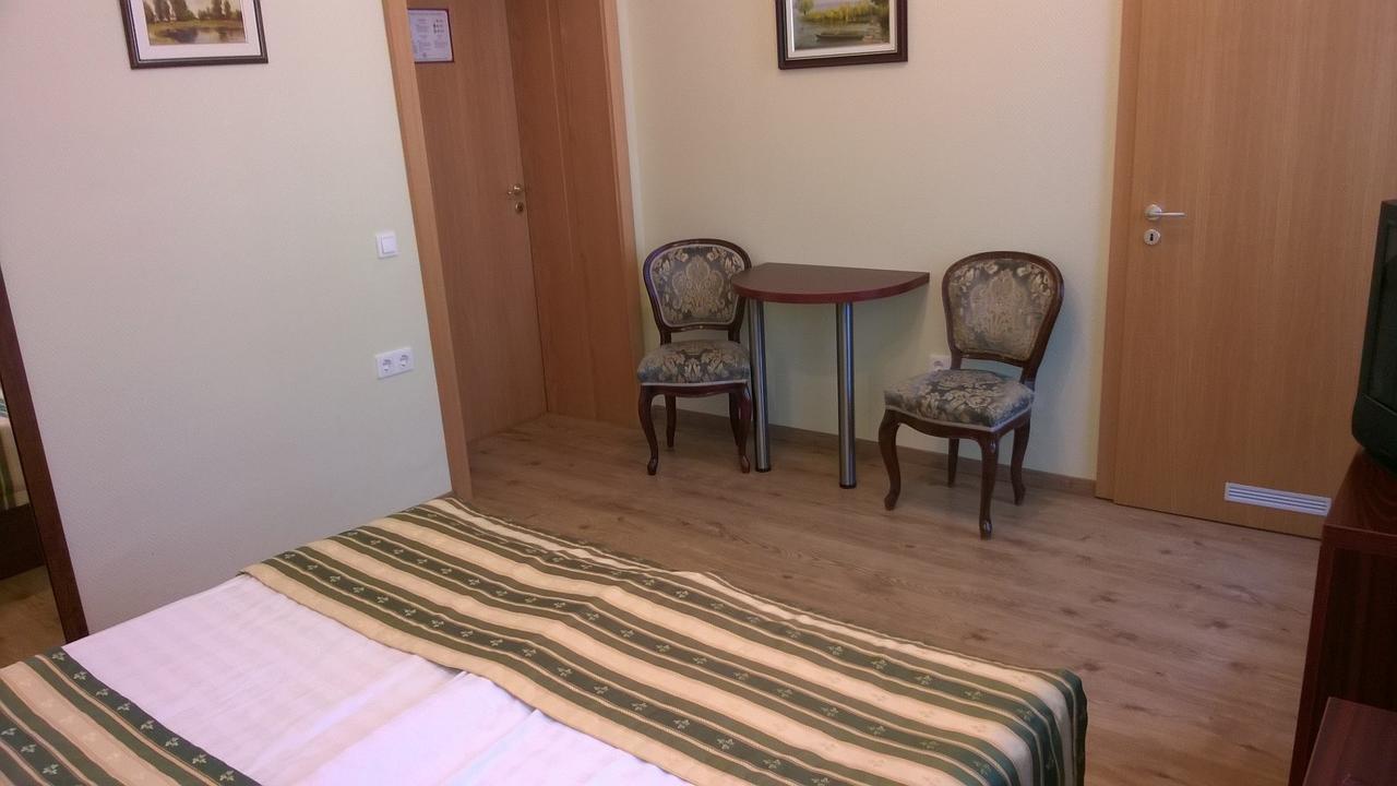 Hotel Blaha Lujza 블로톤퓌레드 외부 사진